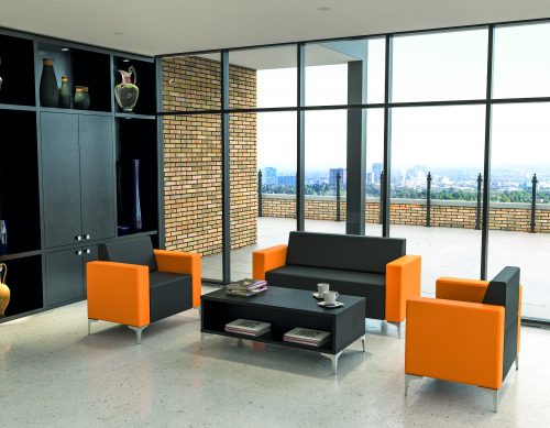 These smart, modern armchairs with corporate colours not only help the workforce relax but also convey the brand and professionalism of the company.